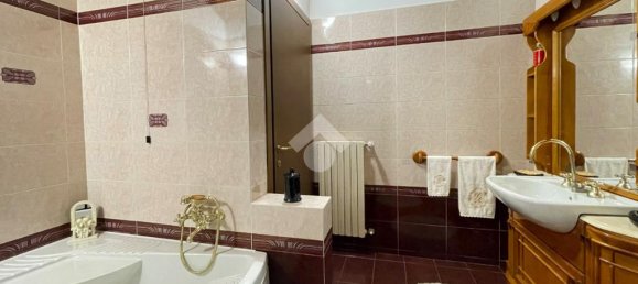 Villa T3 em Bregnano, Italy N.º 378832 8