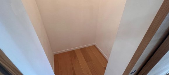 4 bedrooms Apartment in Modena, Italy No. 353649 18