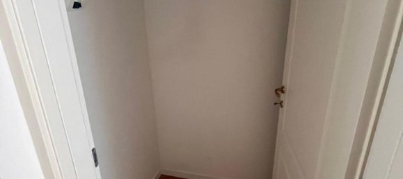 4 bedrooms Apartment in Modena, Italy No. 353649 17