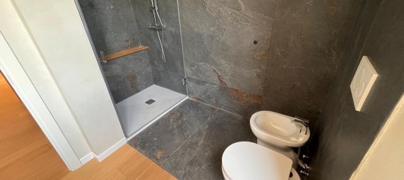 4 bedrooms Apartment in Modena, Italy No. 353649 15