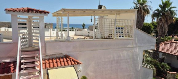 3 rooms Apartment in Bisceglie, Italy No. 133373 4