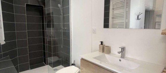 Apartamento de 2 dormitorios en Le Teil, France No. 343797 6