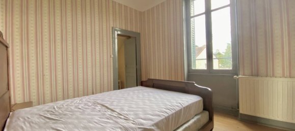 3 bedrooms House in Vierzon, France No. 103864 6