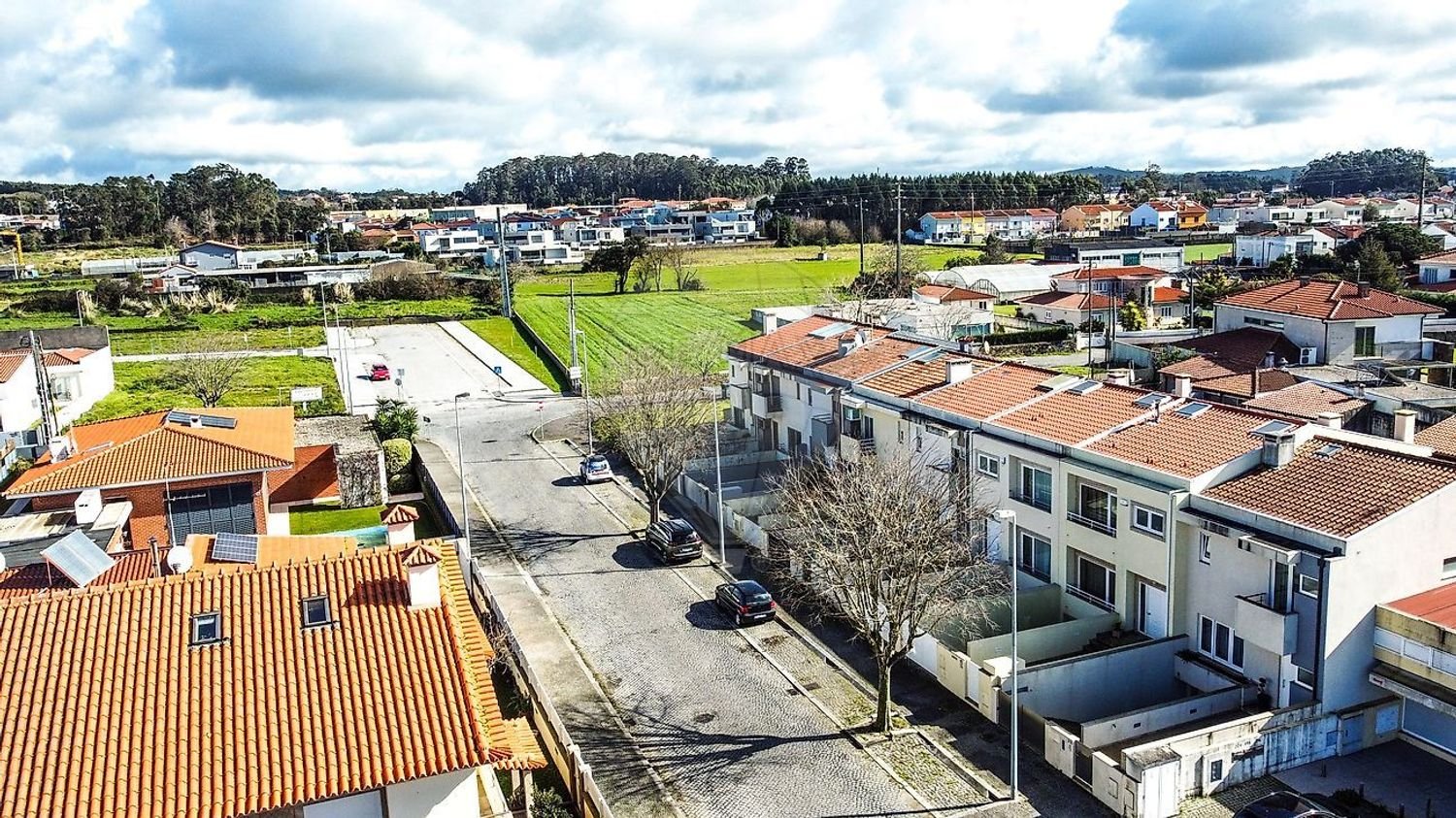 3 bedrooms House in Povoa de Varzim, Portugal No. 184723