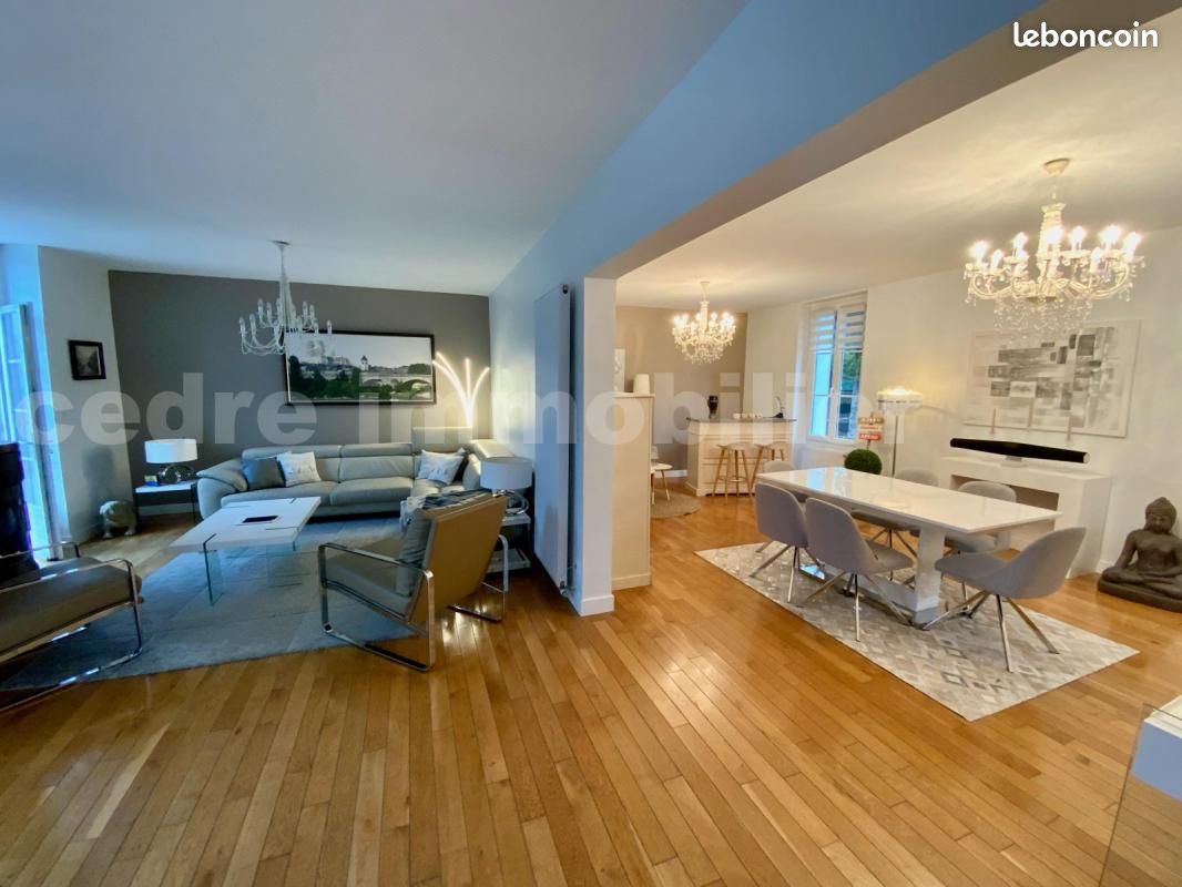 5 chambres Maison à Orléans, France No. 229521