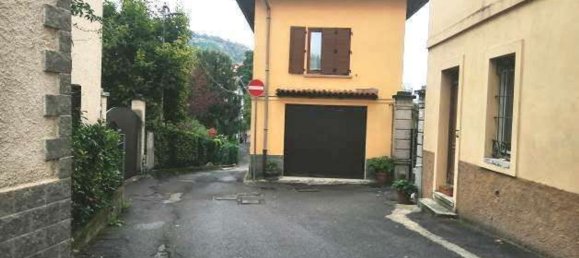 3-salle Appartement à Como, Italy No. 6807 5