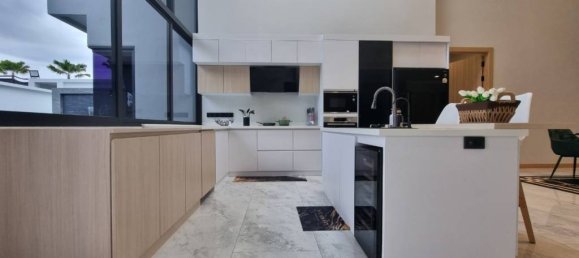 Villa de 3 dormitorios en Bang Lamung, Thailand No. 25609 5