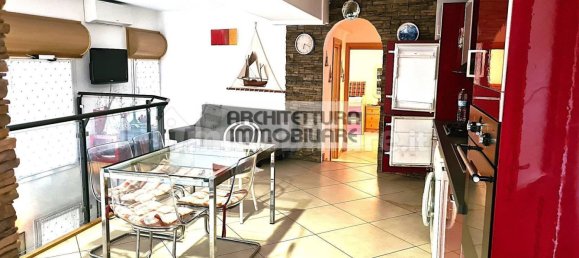 3 Schlafzimmer Wohnung in Arenzano, Italy, Nr. 280961 8