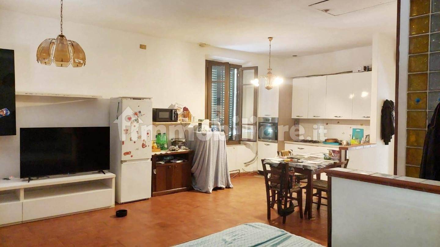 3 Schlafzimmer Wohnung in Vicopisano, Italy, Nr. 352481