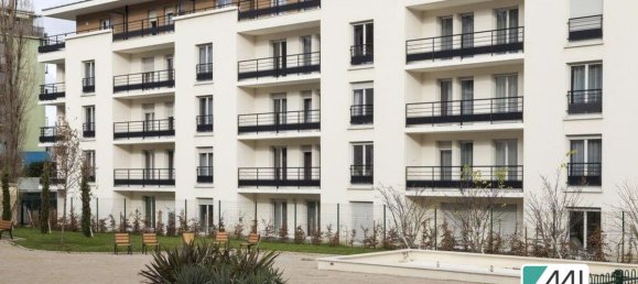 1 bedroom Apartment in Le Port-Marly, France No. 327919 5
