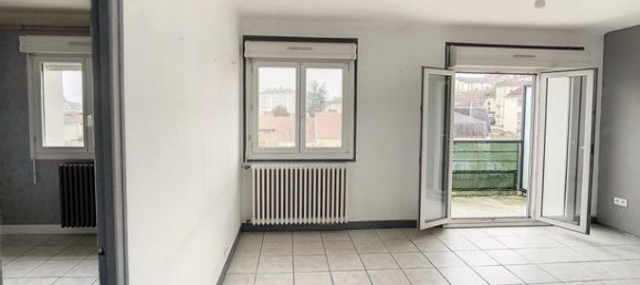 3 Schlafzimmer Wohnung in Gray, France, Nr. 354096 4