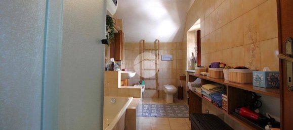 3 Schlafzimmer Wohnung in Brandizzo, Italy, Nr. 305386 33
