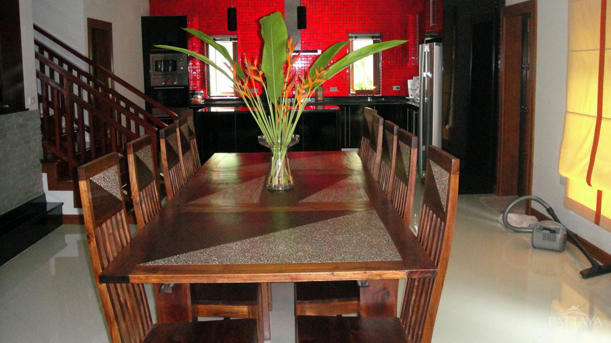 Кафе / ресторан с 4 спальнями в Паттайя, Таиланд № 1388