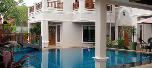 Кафе / ресторан с 4 спальнями в Паттайя, Таиланд № 1388 13