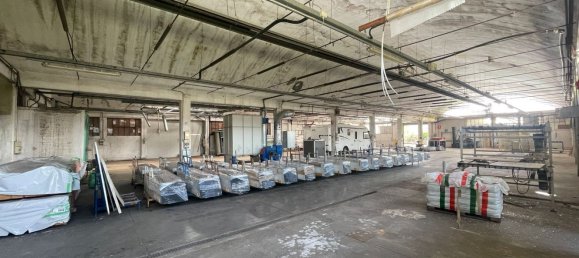 1020m² Warehouse in Pordenone, Italy No. 261363 7