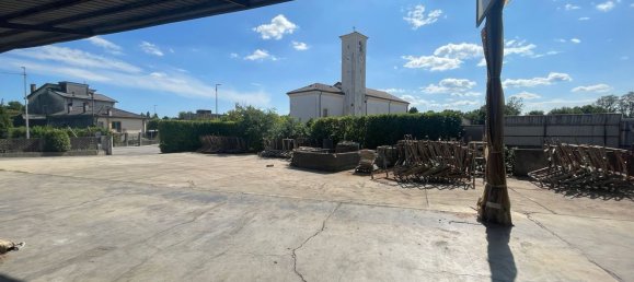 1020m² Warehouse in Pordenone, Italy No. 261363 4