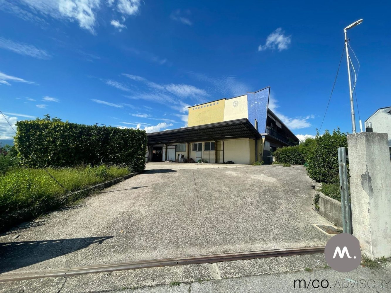 1020m² Warehouse in Pordenone, Italy No. 261363