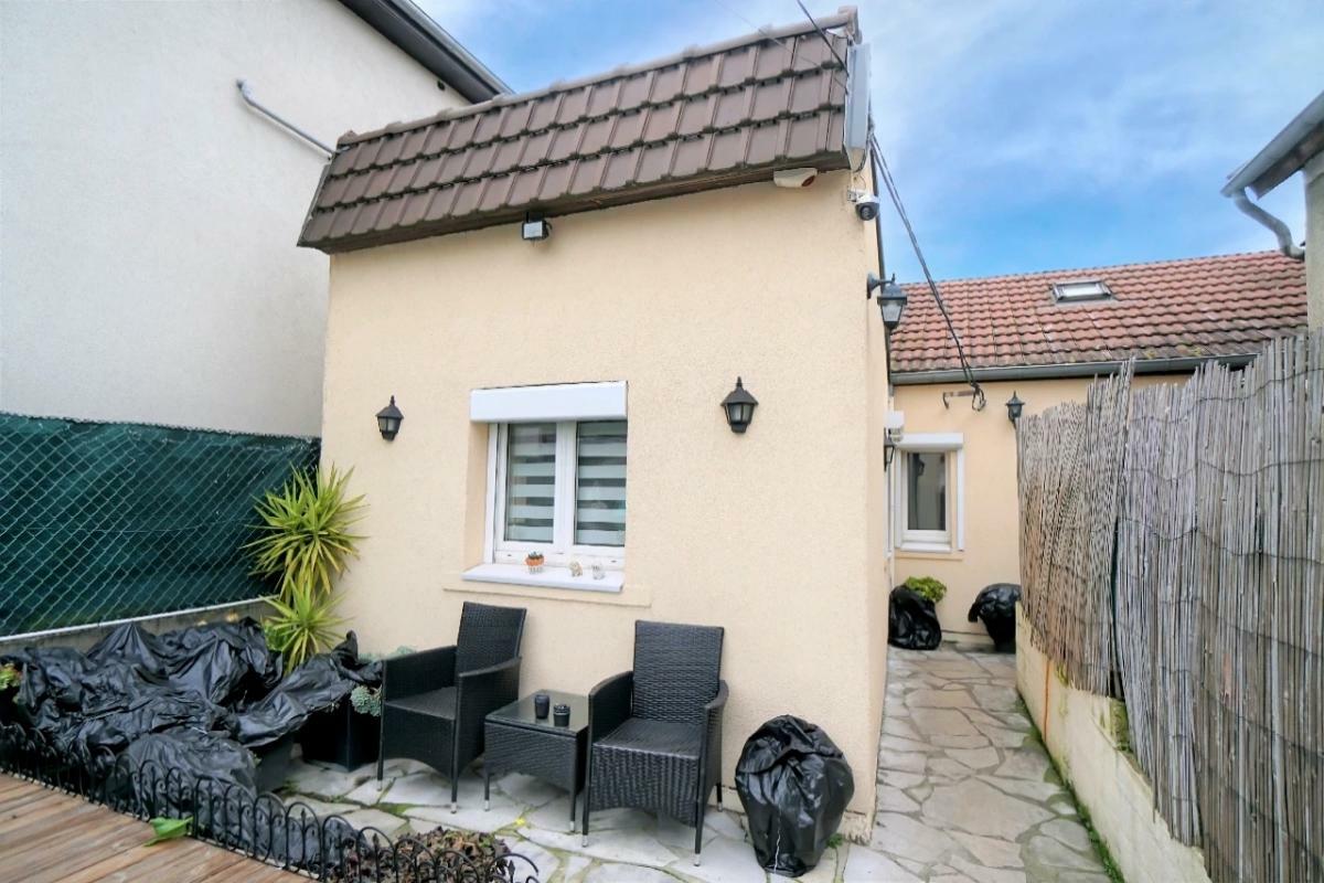 1 bedroom House in Le Blanc-Mesnil, France No. 324574