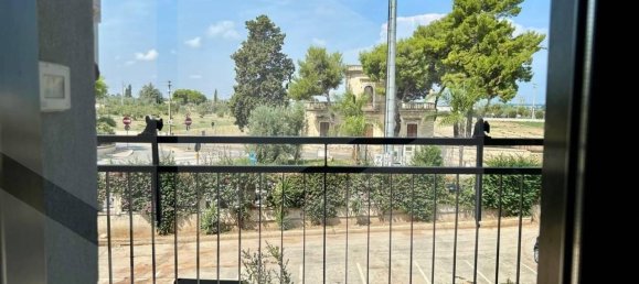 3 rooms Apartment in Bisceglie, Italy No. 24121 25
