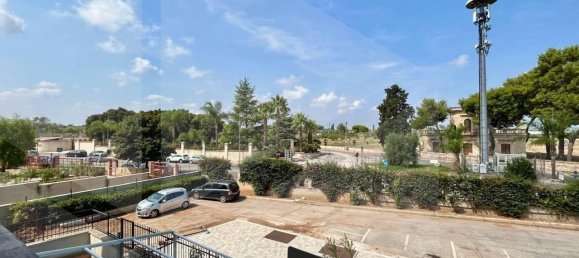 3 rooms Apartment in Bisceglie, Italy No. 24121 24