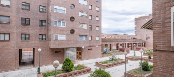 3 chambres Appartement à Zaragoza, Spain No. 65256 31