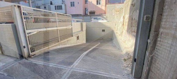 Garagem em Bari, Italy 30 m² N.º 18801 10