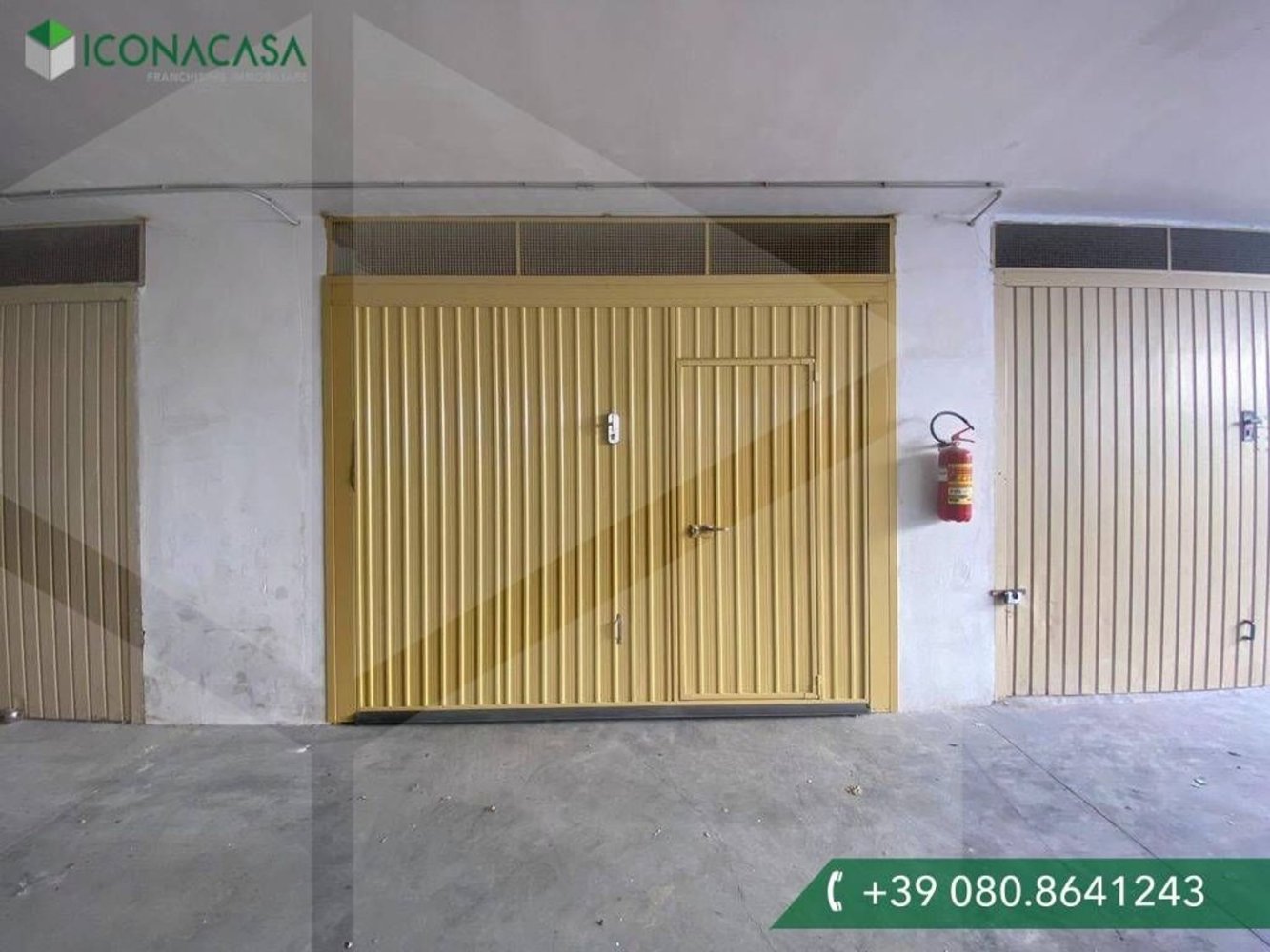 Garagem em Bari, Italy 30 m² N.º 18801