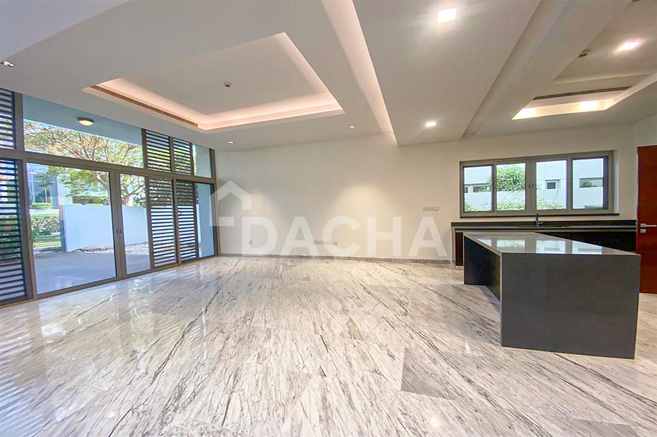 4 Schlafzimmer Villa in Dubai, UAE, Nr. 28003