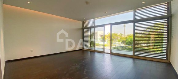 4 Schlafzimmer Villa in Dubai, UAE, Nr. 28003 5