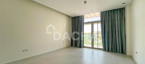 4 Schlafzimmer Villa in Dubai, UAE, Nr. 28003 11