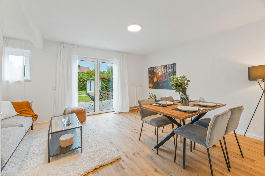 Таунхаус с 4 комнатами в Neu-Ulm, Германия № 291748