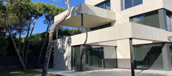 6 bedrooms Villa in Gava, Spain No. 2400 4