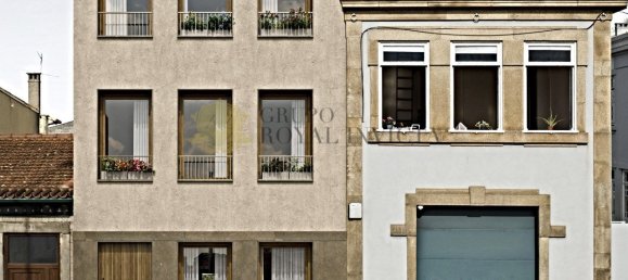 Edificio de 9 dormitorios en Porto, Portugal No. 83012 4