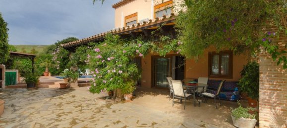 Villa de 4 dormitorios en Estepona, Spain No. 72219 29