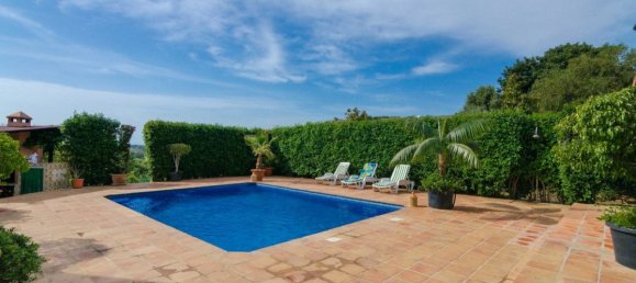 Villa de 4 dormitorios en Estepona, Spain No. 72219 10