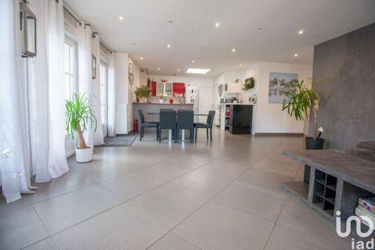 Кондоминиум  с 3 спальнями в Мелен, Франция № 34742