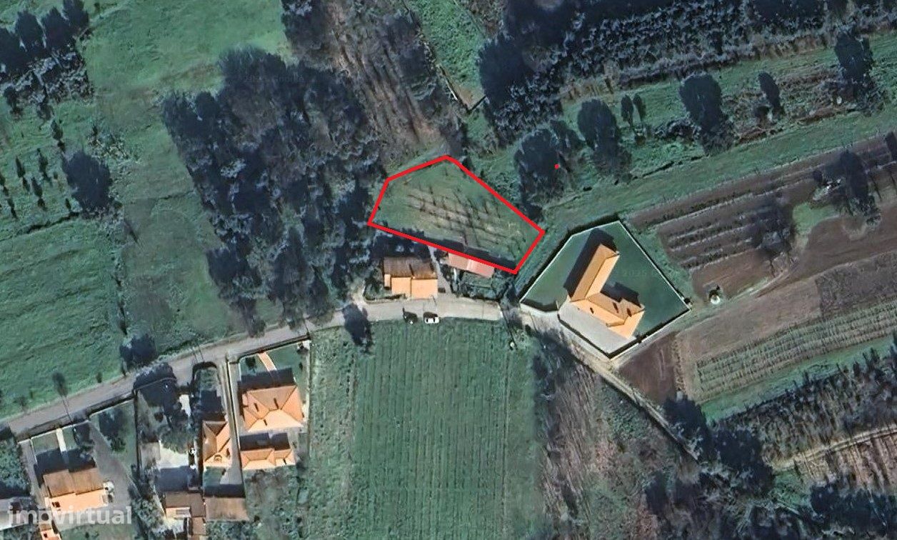 1109m² Land in Oliveira do Bairro, Portugal No. 223853