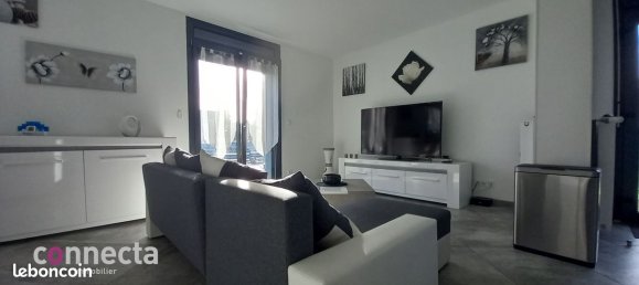 6 bedrooms House in Blois, France No. 79137 3