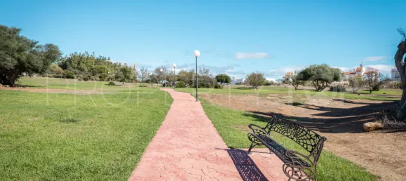 2 Schlafzimmer Penthouse in La Duquesa, Spain, Nr. 177728 42