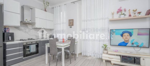 2 bedrooms Apartment in Turin, Italy No. 365133 6