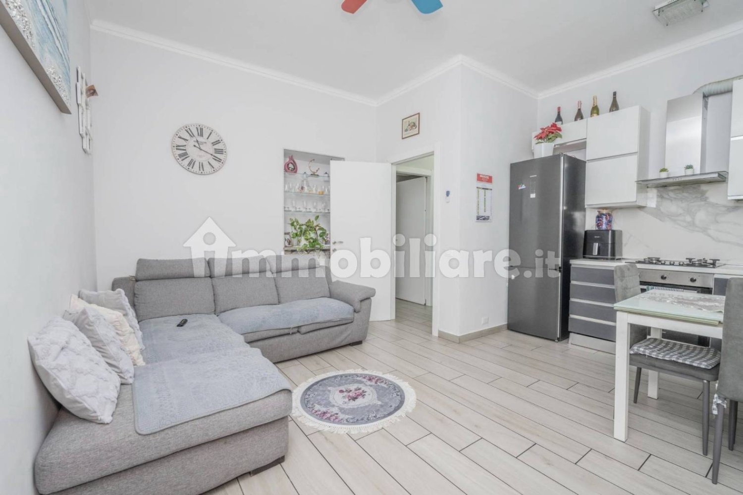 2 bedrooms Apartment in Turin, Italy No. 365133