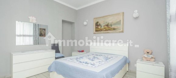 2 bedrooms Apartment in Turin, Italy No. 365133 11