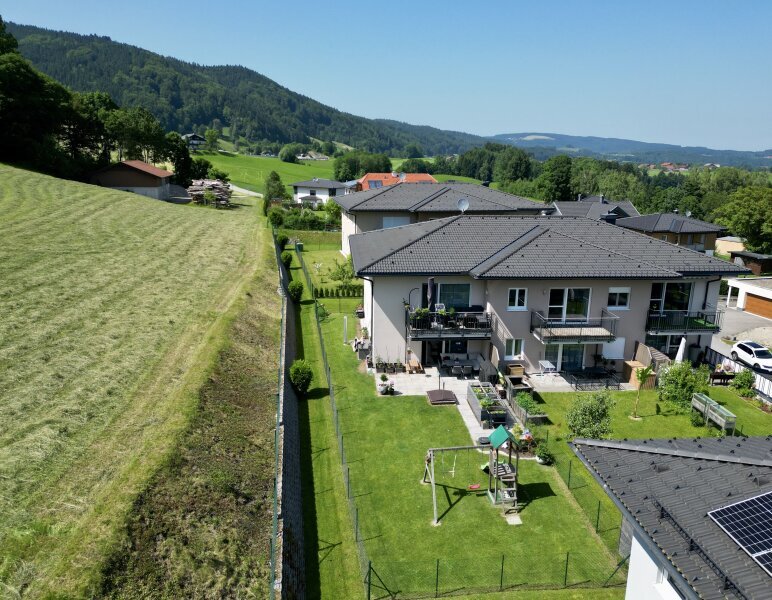 3غرفة شقة في Oberwang, Austria رقم 224508