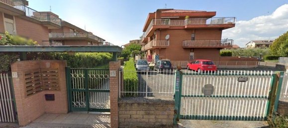 Квартира с 4 комнатами в Рим, Италия № 194530 12