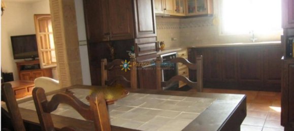 Дом с 8 спальнями в Валенсия, Испания № 135629 4