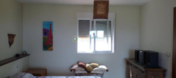 Дом с 8 спальнями в Валенсия, Испания № 135629 19