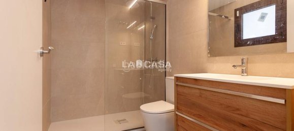 3 Schlafzimmer Haus in Castelldefels, Spain, Nr. 187597 5