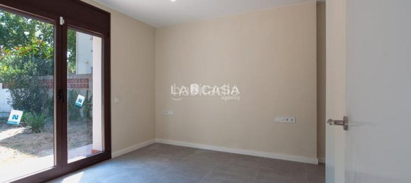 3 Schlafzimmer Haus in Castelldefels, Spain, Nr. 187597 4