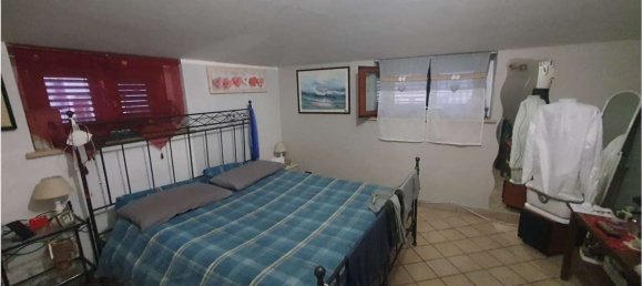 Квартира с 2 комнатами в Альба Адриатика, Италия № 25720 3