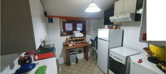 Квартира с 2 комнатами в Альба Адриатика, Италия № 25720 4